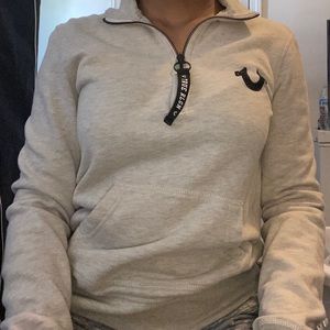 True religion, quarter zip pull over